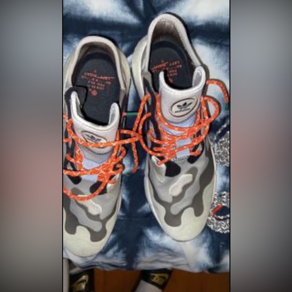Adidas running shoes POD-S3.2 NEVER USED (new) - Picture 2 of 3
